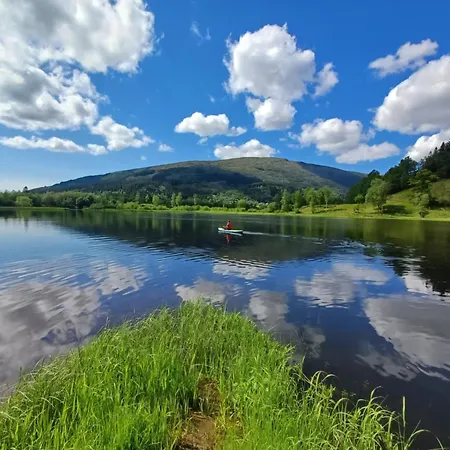 Nesvika 5 Bedroom Home, Only 25 Min From Bergen