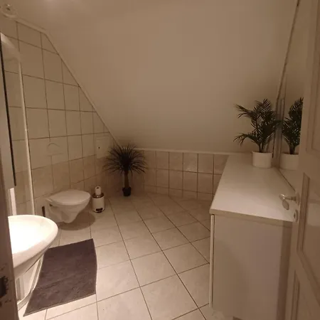 Nesvika 5 Bedroom Home, Only 25 Min From * Берген