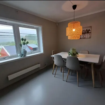 Holiday home Nesvika 5 Bedroom Home, Only 25 Min From Bergen