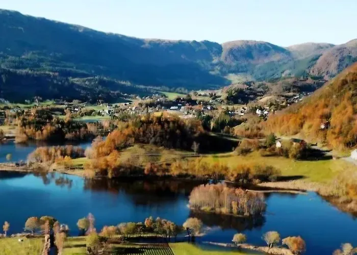 Σπίτι διακοπών Nesvika 5 Bedroom Home, Only 25 Min From